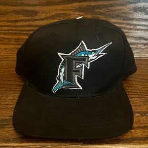 Vintage Florida marlins snapback hat cap. New with tags.